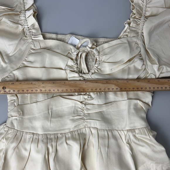 NEW Six/Fifty Blouse Keyhole Neckline Peplum Hem in Cream Size S - Picture 10 of 11